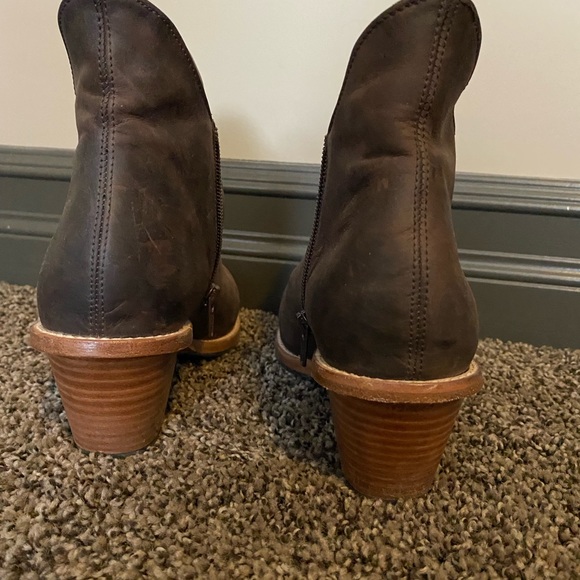 SOLD Poppy Barley 2.5 Ankle Boots - Brown - Picture 4 of 5